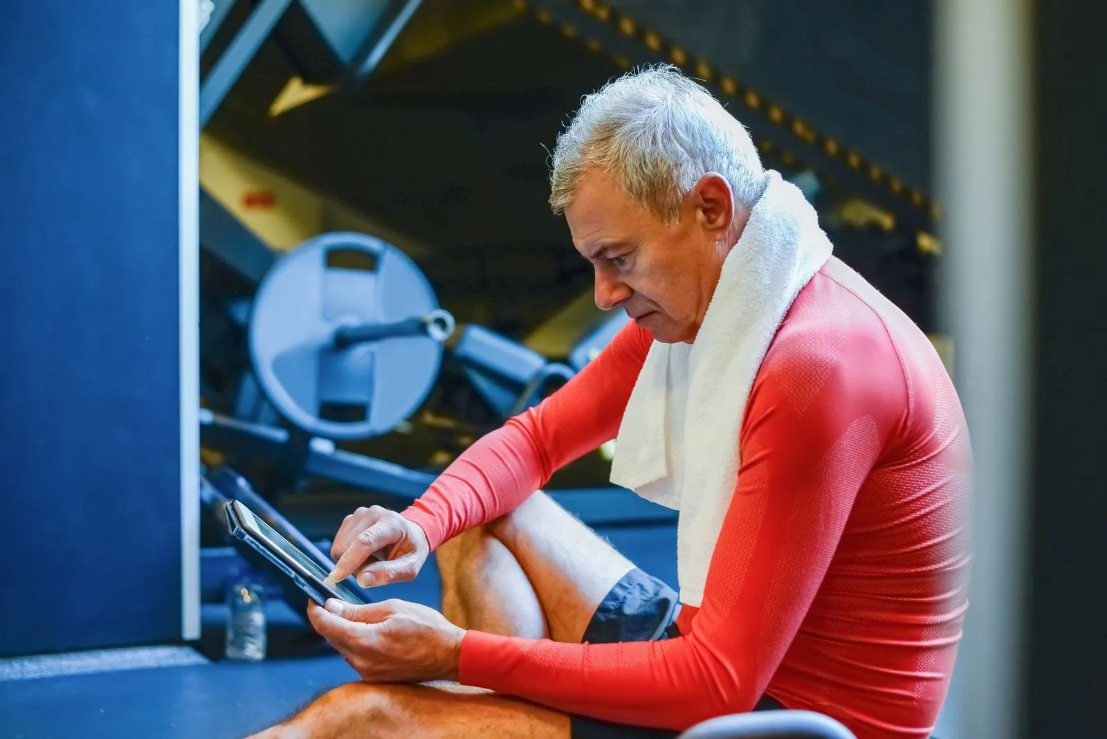 David reading his first results on a tablet after the session